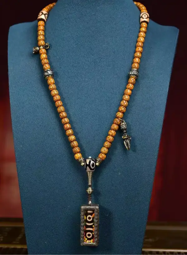 sohvara authentic tibetan mala – natural cracked old star moon bodhi beads with agate three eyed dzi pendant