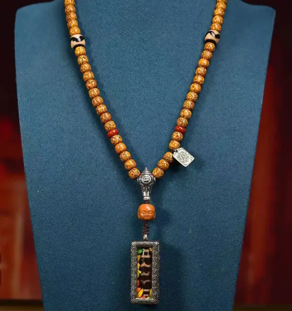 sohvara authentic tibetan mala – natural cracked old star moon bodhi beads with agate three eyed dzi pendant