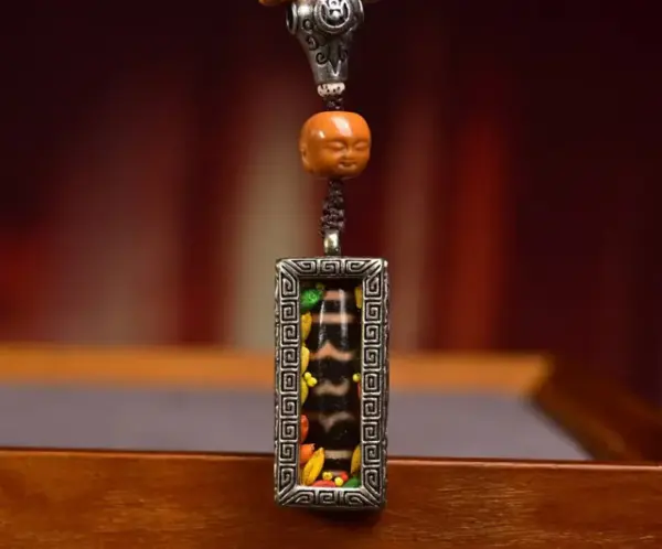 sohvara authentic tibetan mala – natural cracked old star moon bodhi beads with agate three eyed dzi pendant