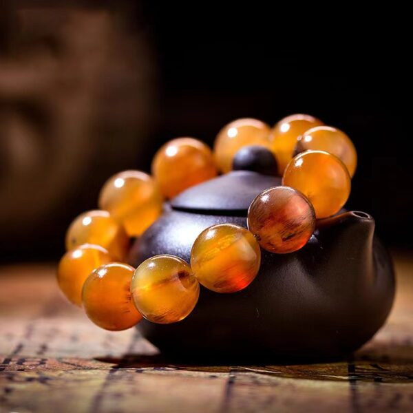 sohvara handcrafted tibetan sheep horn mala with natural streak patterns