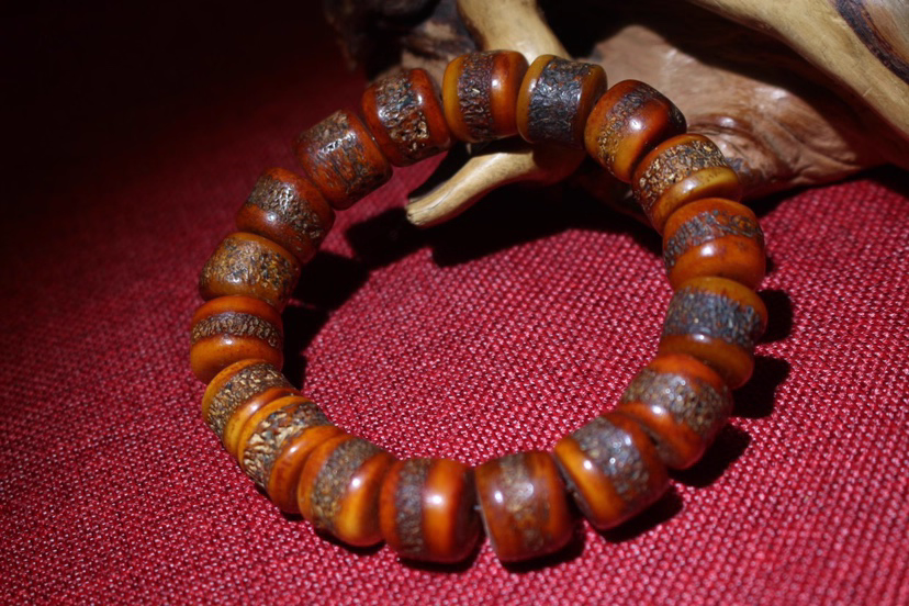tibetan cattle bone bracelet (3) tibetan cattle bone bracelet (3)